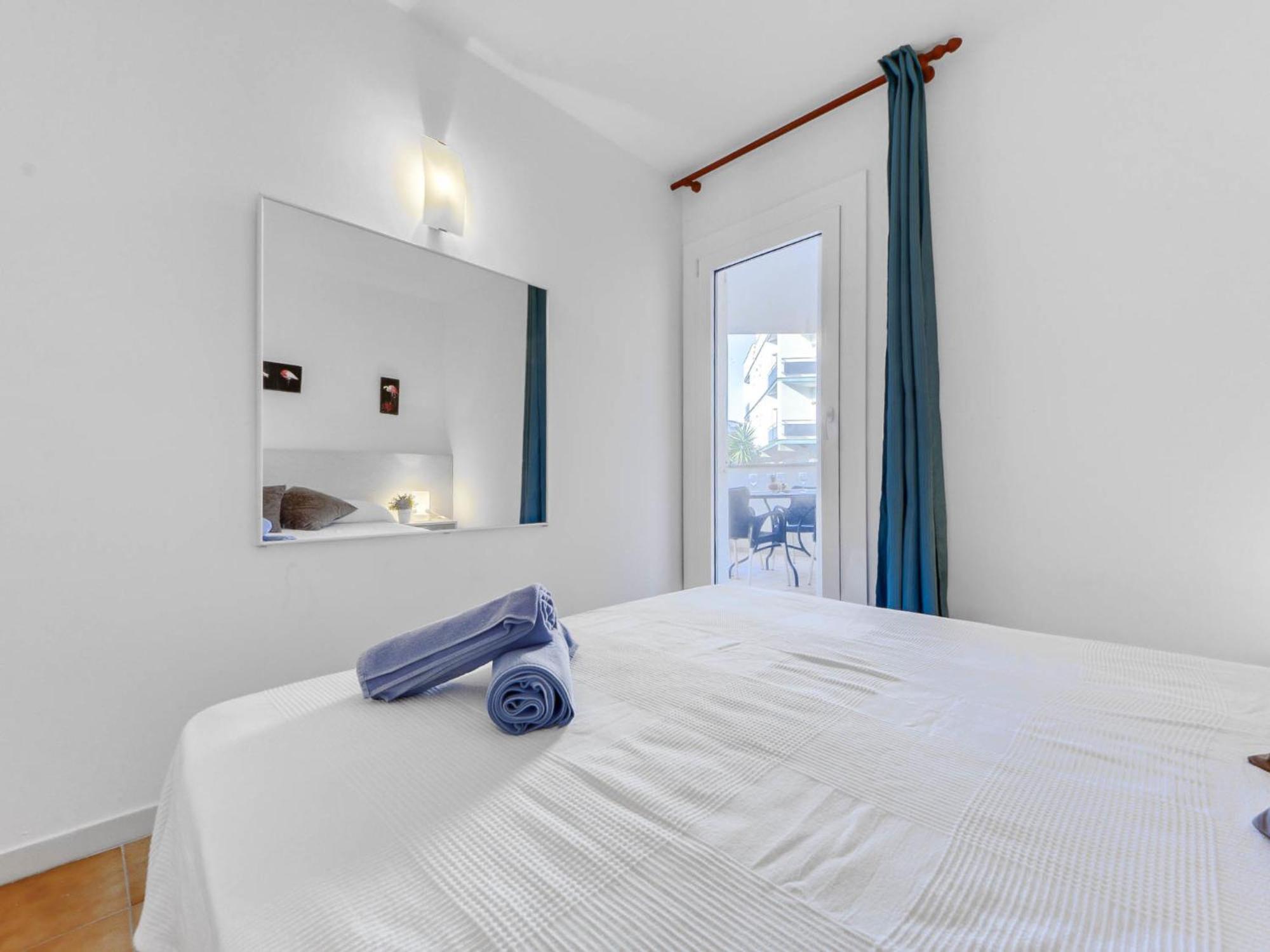 Apartment Platja De Roses-9 By Interhome Exteriör bild